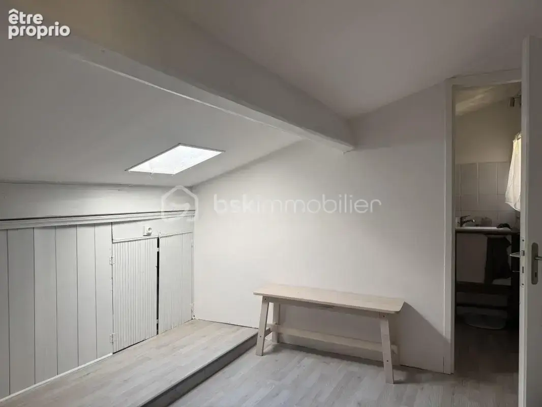 À La Roquebrussanne ( 83136), maison de charme dans un écrin de nature avec panorama exceptionnel, terrain 5689 m2 et piscine - photo 16