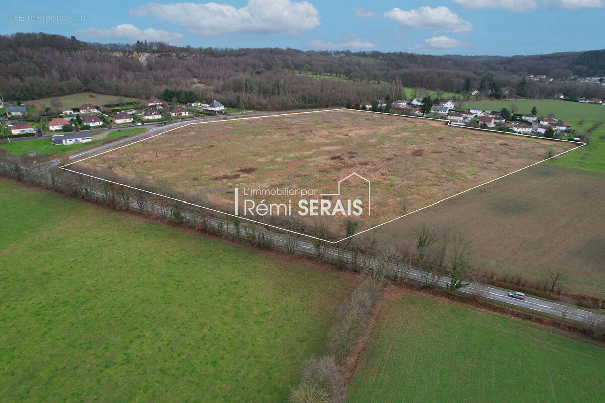 Terrain à LA FERRIERE-AUX-ETANGS