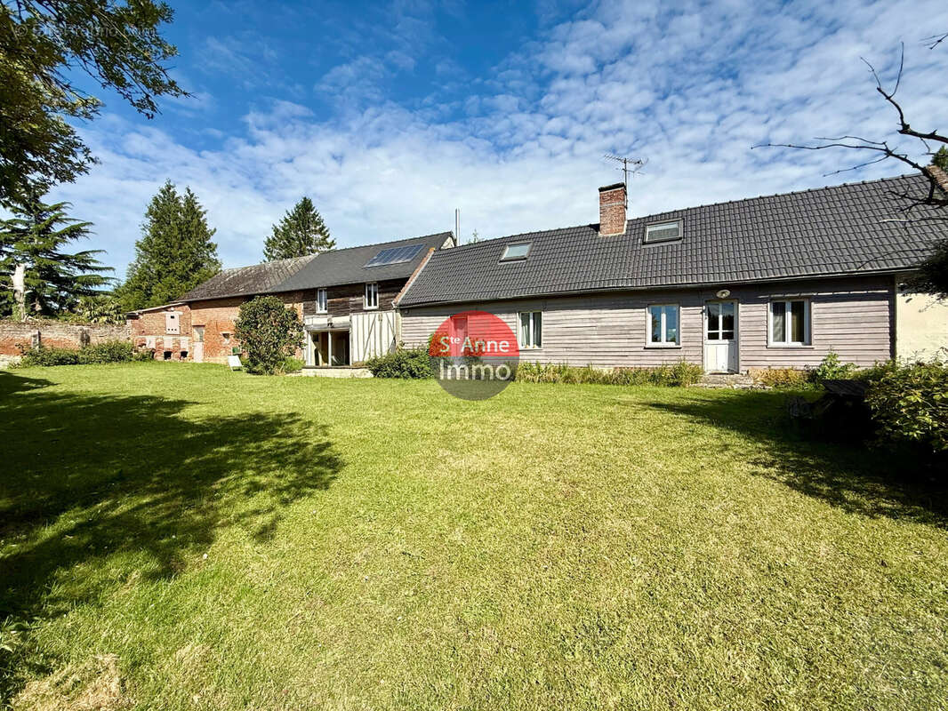 Coullemelle - 190m2 - maison individuelle - 5 chambres - autonomie de plain pied - jardin - terrasse - garage - photo 17