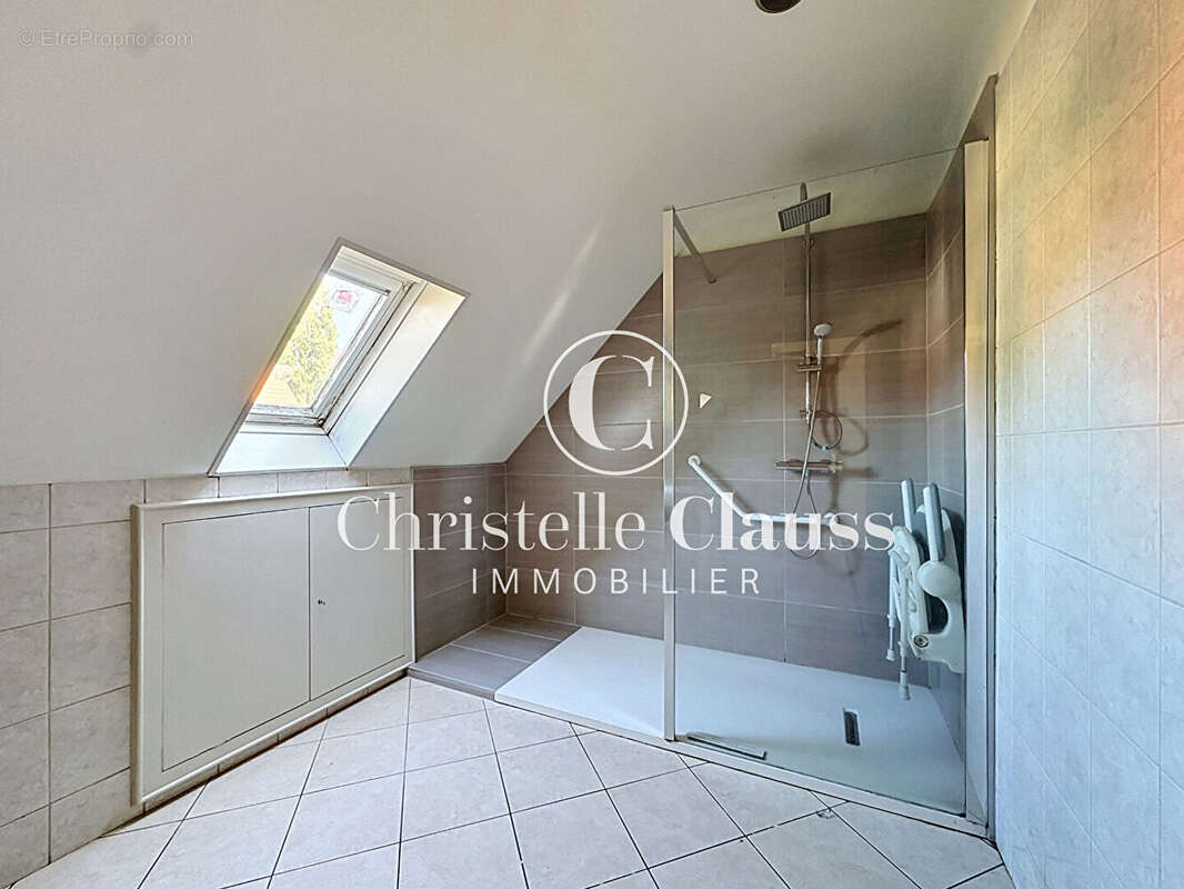 Maison Saint Hippolyte 217 m2 - photo 16