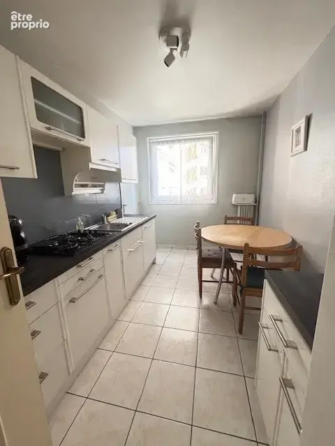 Exclusivite saint etienne montplaisir boulevard normandie niemen f5+cuisine +cave - photo 3