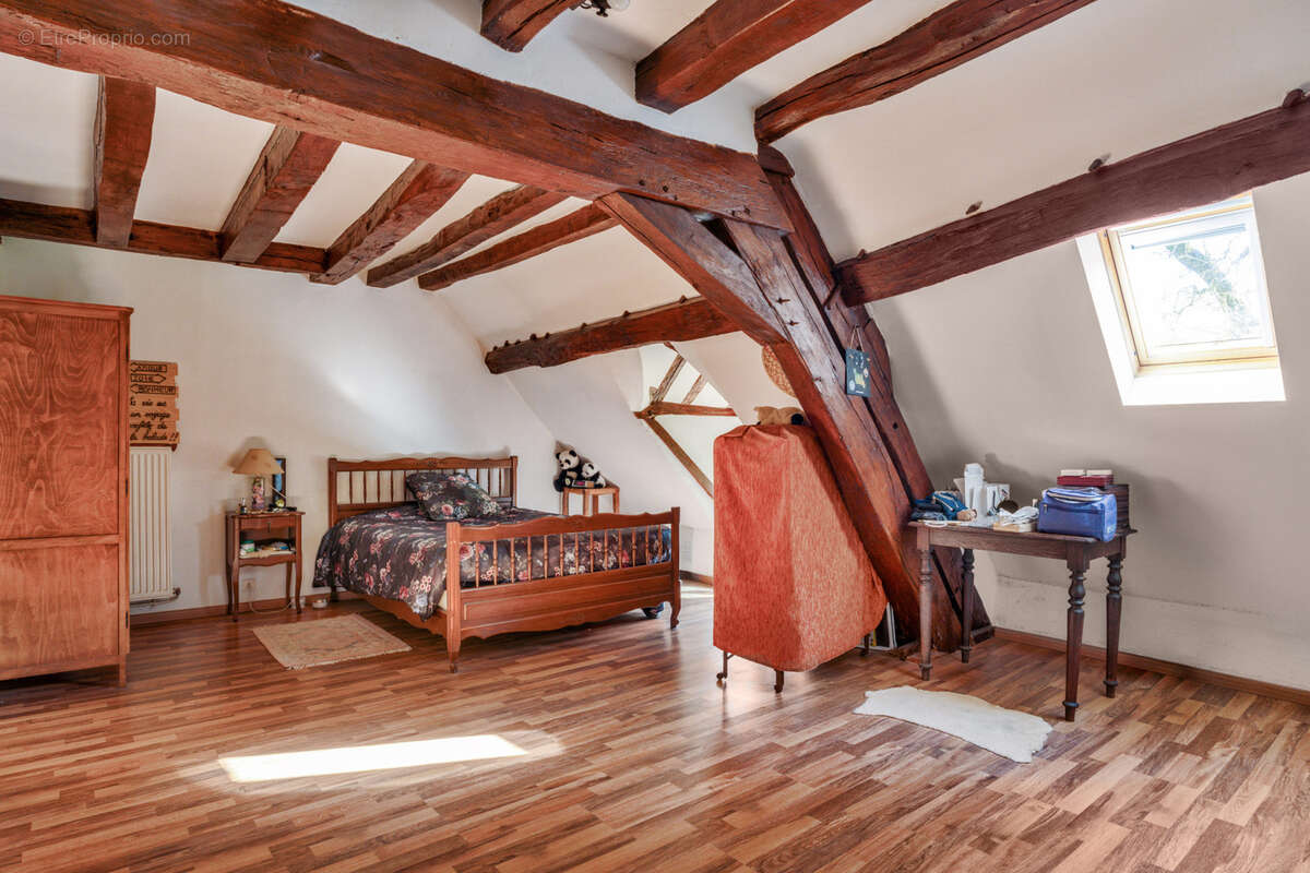 Maison à COSNE-COURS-SUR-LOIRE