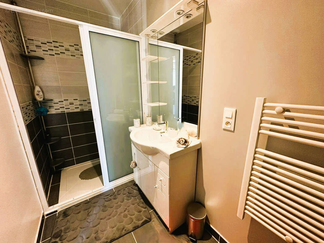 Propriete avec dependance et piscine - photo 13