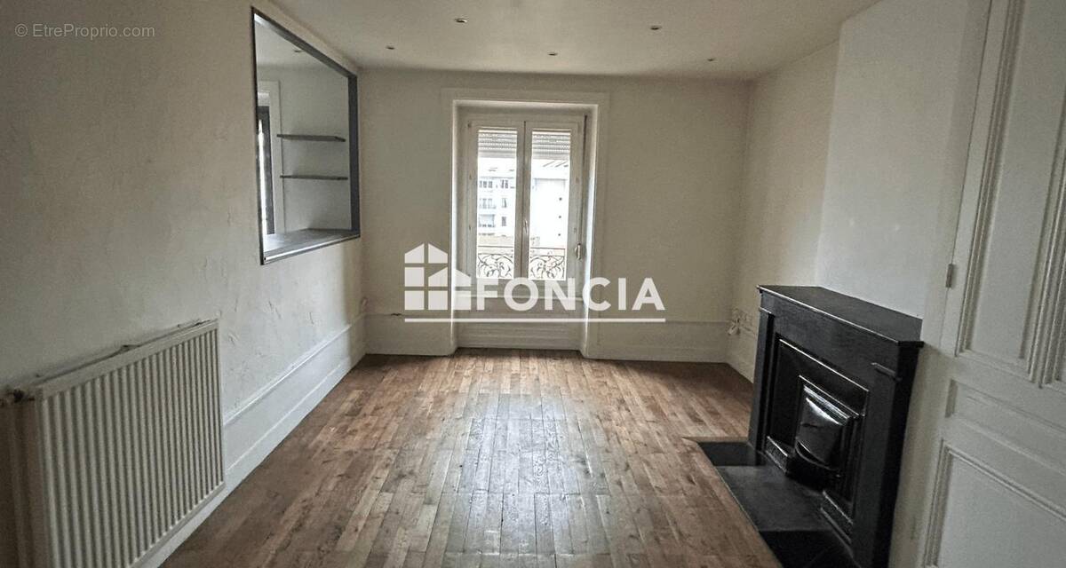 Appartement à LYON-8E