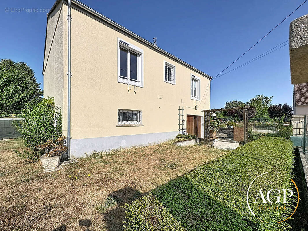 Maison sur sous-sol à Josnes - photo 2