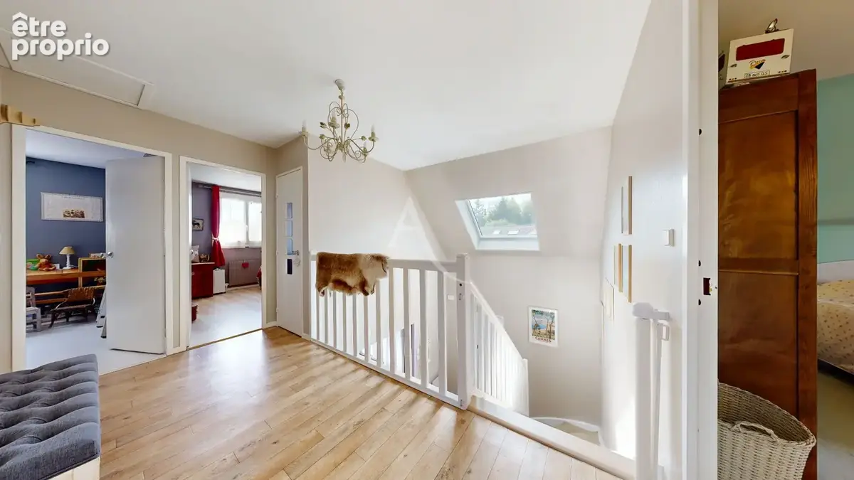 A vendre à Vauréal belle et grande maison familiale de 7 pièces sur terrain de 471 m2 - photo 9