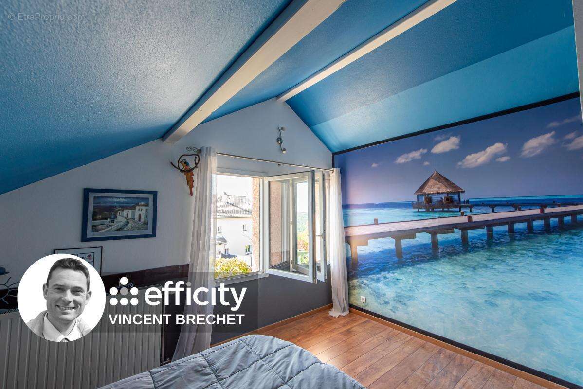 Maison à CRUSEILLES