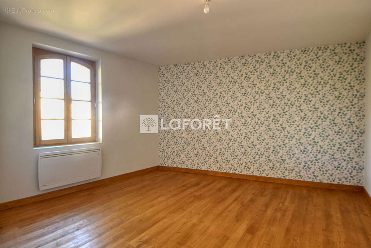 Maison à LISLE-SUR-TARN