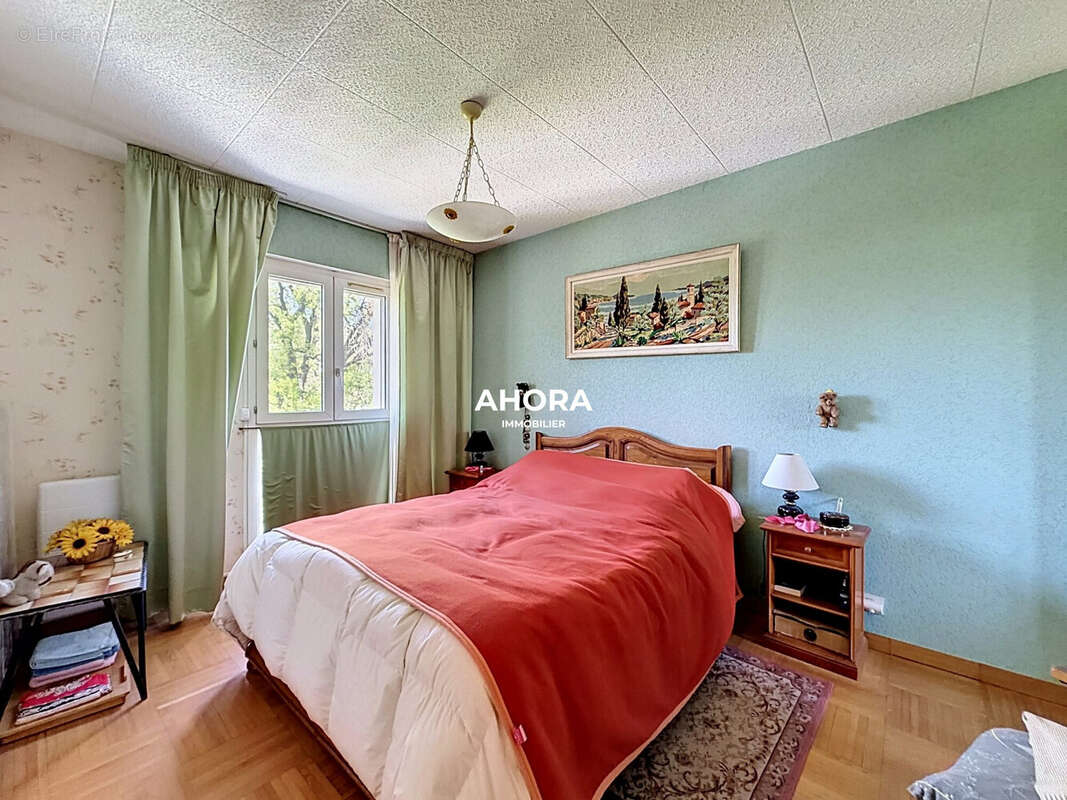 Appartement à MARSEILLE-9E