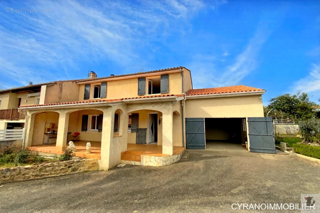 Maison à CREYSSE
