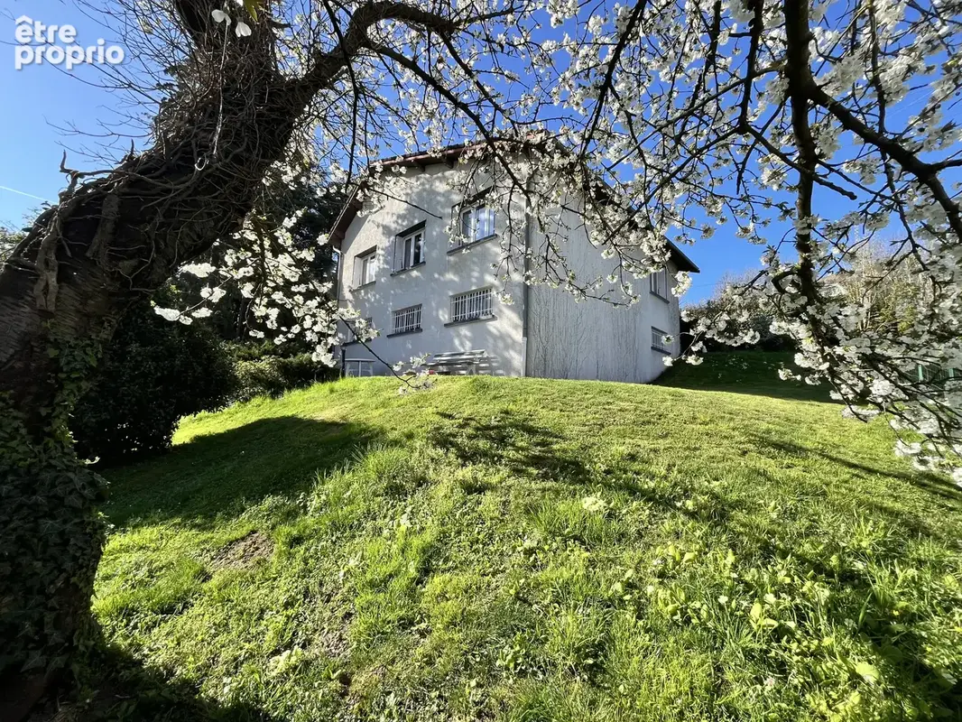 Maison de famille avec terrain constructible et divisible - photo 2