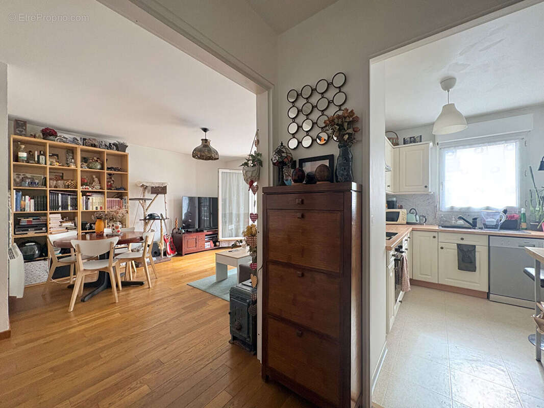 Appartement à SAINT-CYR-L'ECOLE