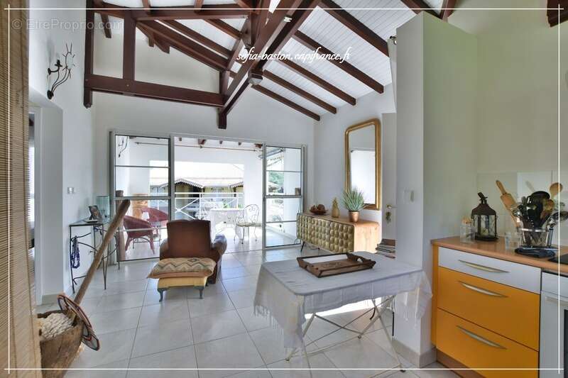 Appartement à LES TROIS-ILETS