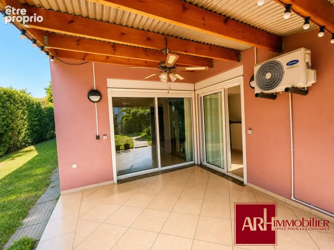Appartement 4 pièces 106 m² à vendre à Saint-Pierre (97410) - photo 4