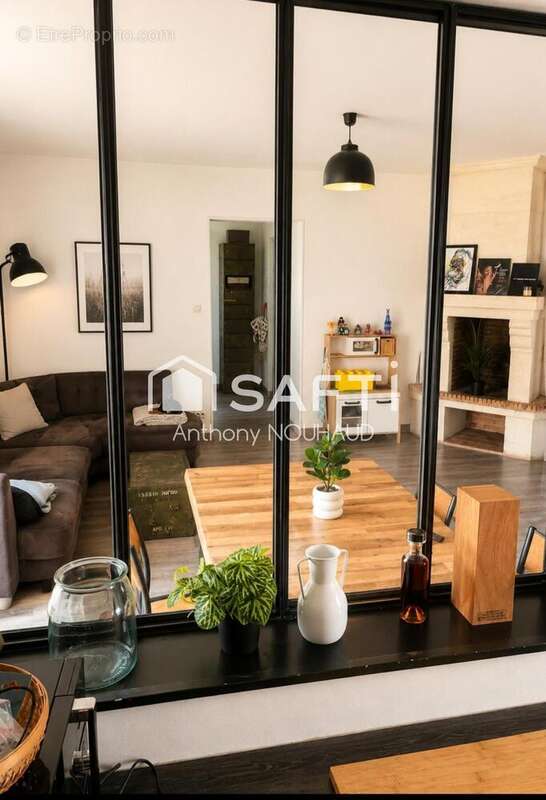 Maison 75 m² à Bourg-Charente  - photo 2