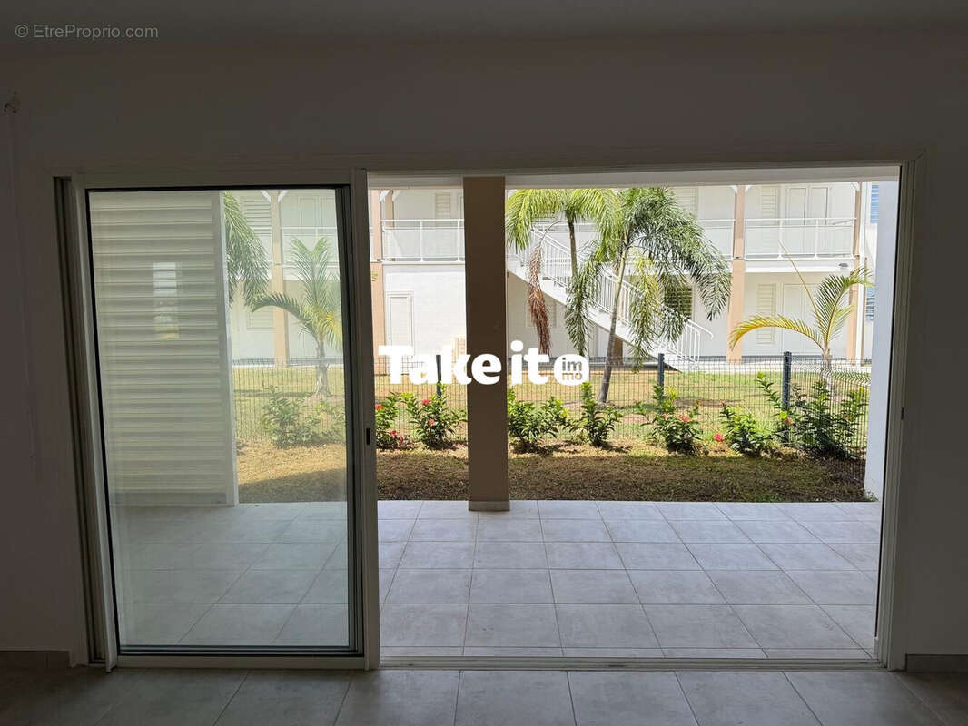 Appartement 57 m² à Sainte-Anne  - photo 6