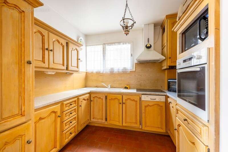 Appartement à MARSEILLE-11E