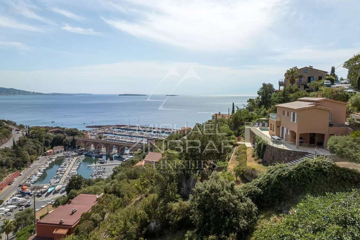 Proche Cannes - Théoule-Sur-Mer - Élégante maison familiale avec vue mer - photo 2