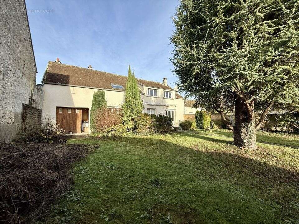 Maison à DONNEMARIE-DONTILLY