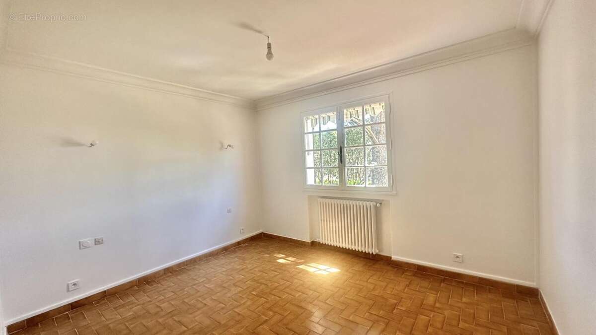 Maison à DRAGUIGNAN