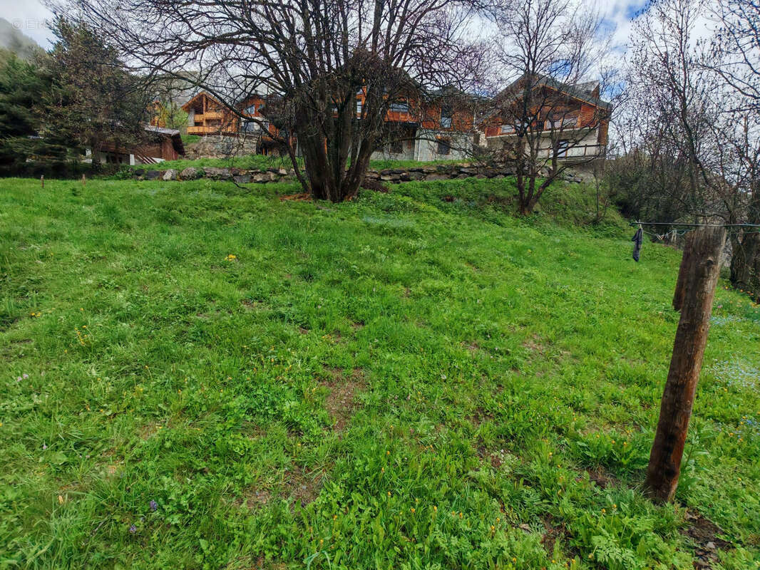 Terrain à VALLOIRE