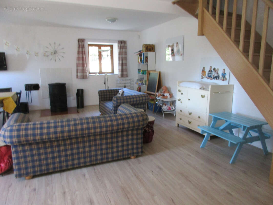 Maison à VICQ-EXEMPLET