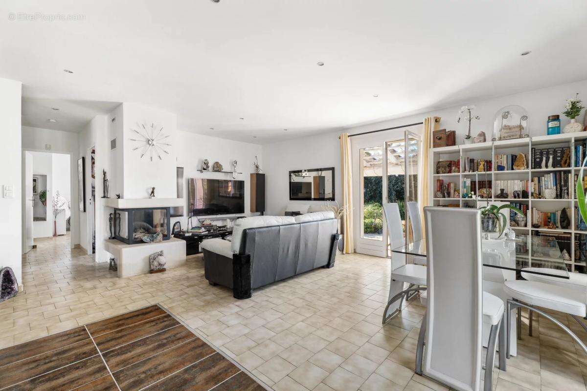 Maison à BIOT