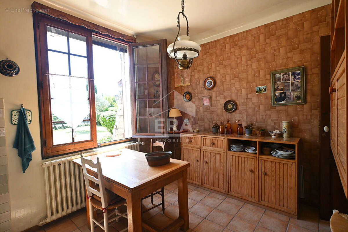Maison à L'ISLE-SUR-LA-SORGUE