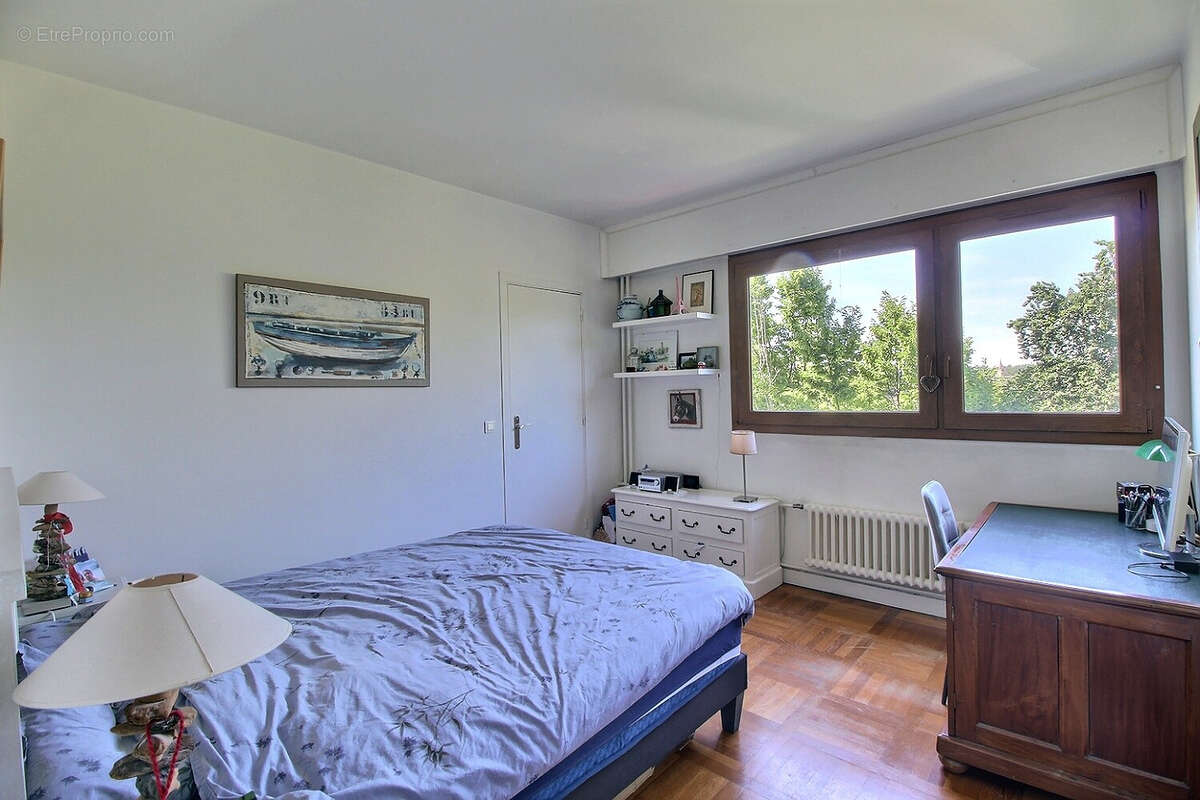 Appartement à GARCHES