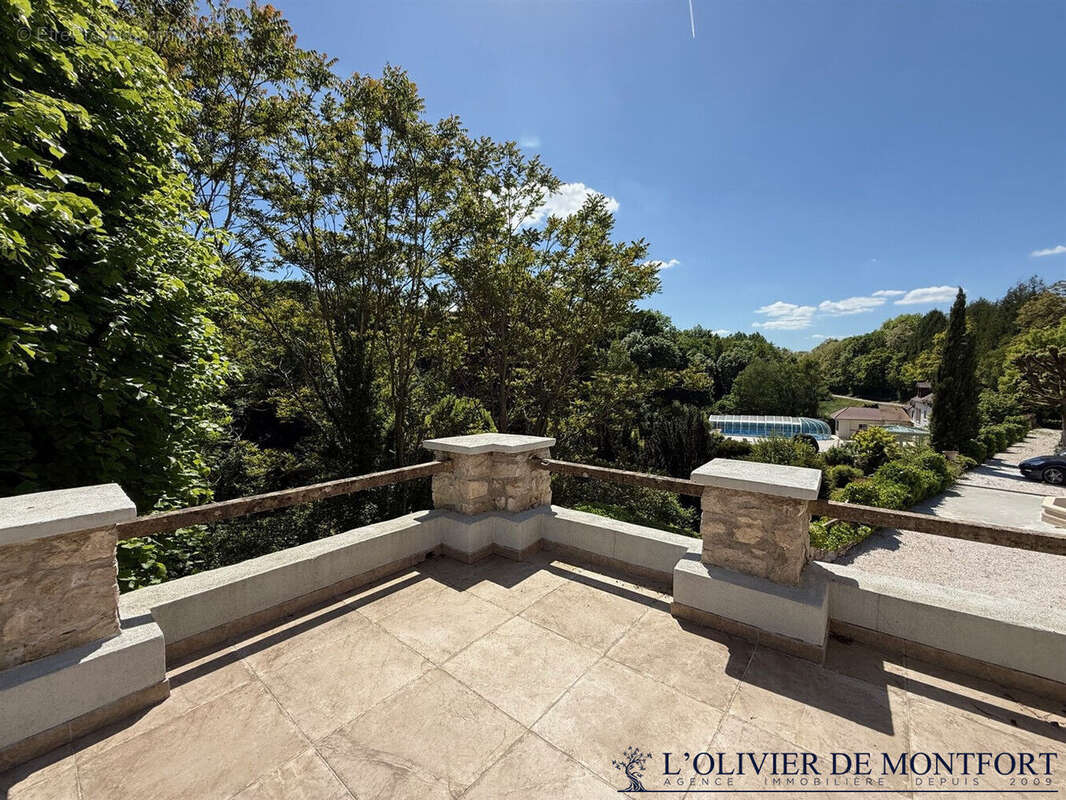 Maison Montchauvet de 395 m² - photo 11