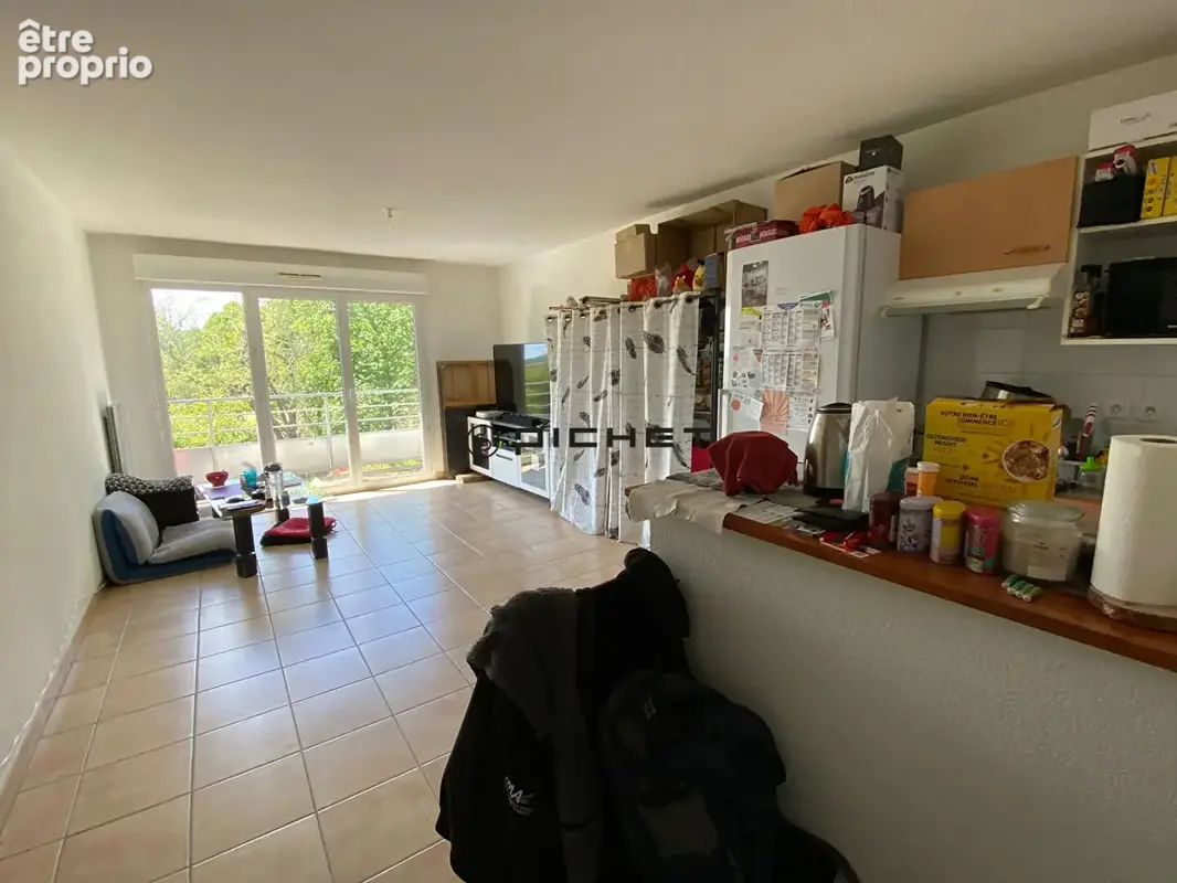 Appartement T3 avec balcon et deux parkings privatifs. - photo 2