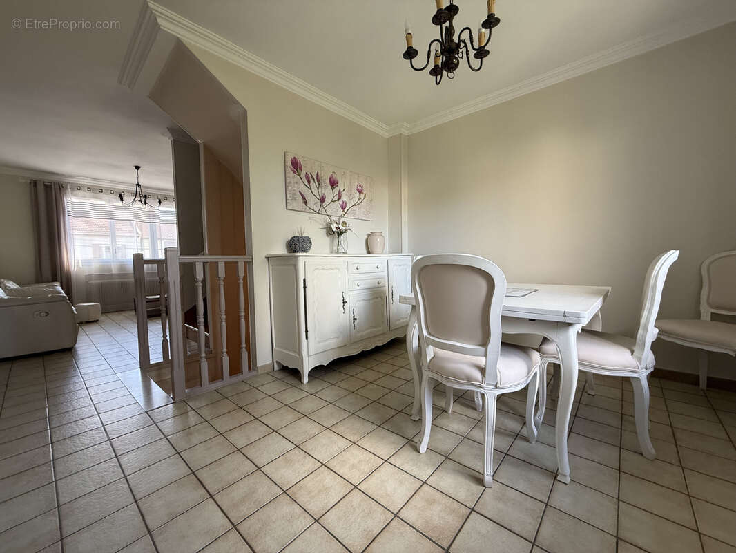 Maison à LE BLANC-MESNIL