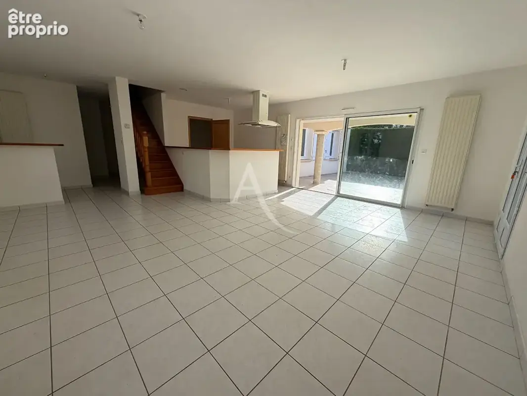 Maison La Chapelle Hermier 7 pièce(s) 122 m2 - photo 5