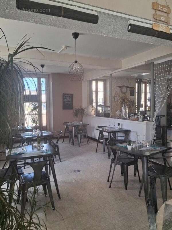 Photo 4 - Commerce à VENDAYS-MONTALIVET