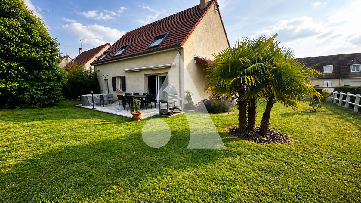 Maison à SAINT-GERMAIN-SUR-MORIN