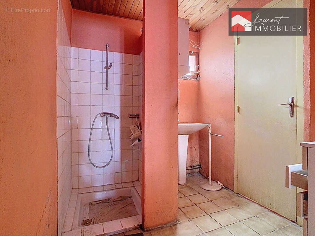 Maison à L&#039;ABERGEMENT-DE-CUISERY