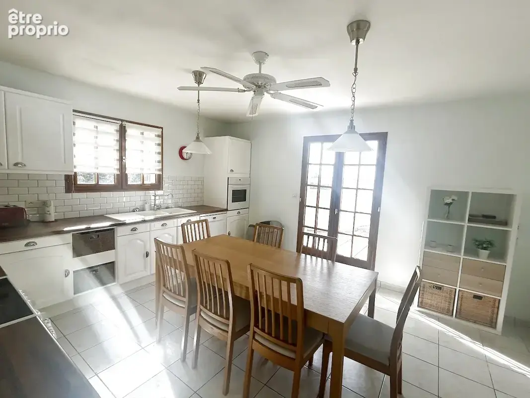 Maison de village avec 4 chambres et piscine au calme - photo 5