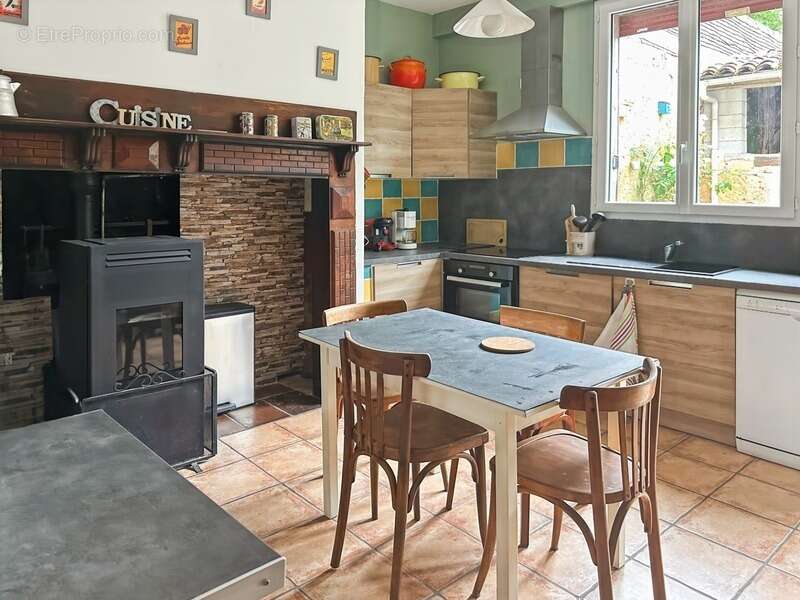 Dpt Gers (32), à vendre LUPIAC maison P3 de 91,2 m² - Terrain de 175,00 m² - photo 3