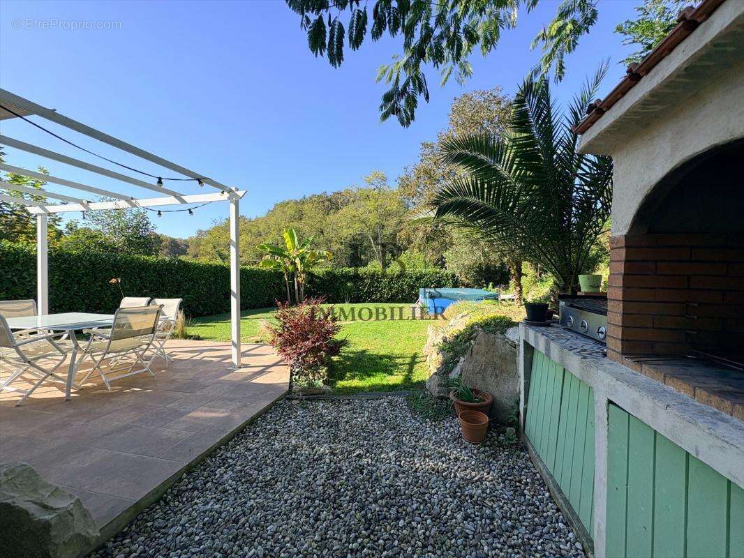 Maison à SAINT-LAURENT-DE-GOSSE