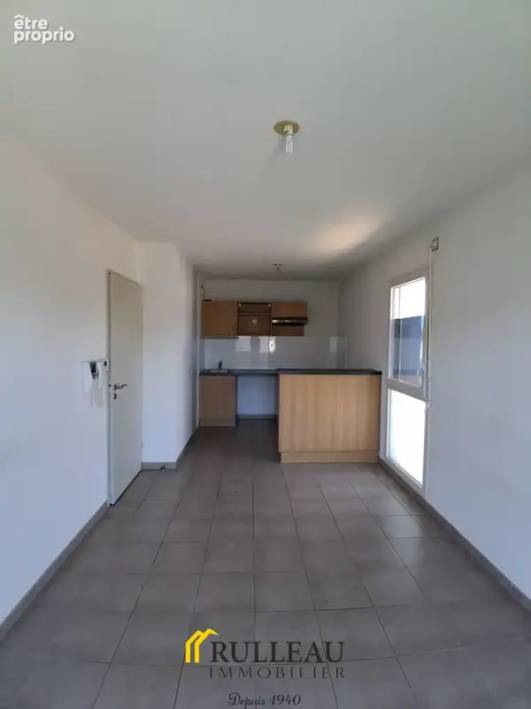 Ambares - appartement t2 avec balcon et parking - photo 4