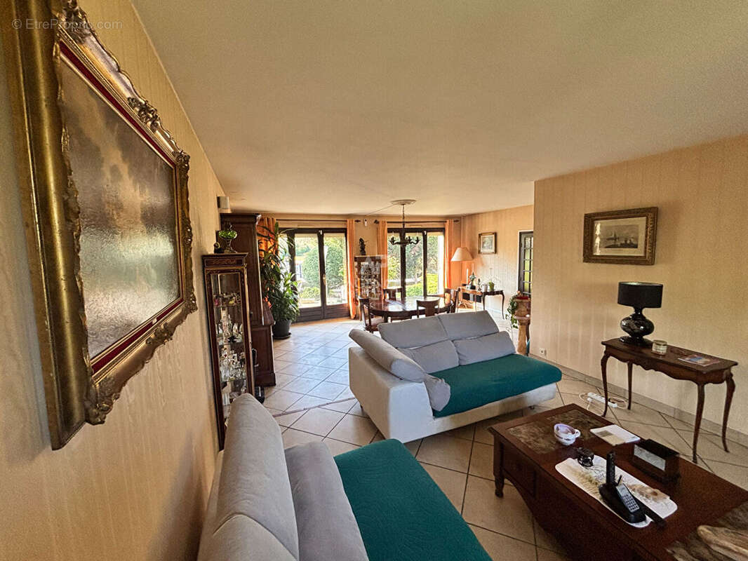 Maison à SAINT-OUEN-L'AUMONE