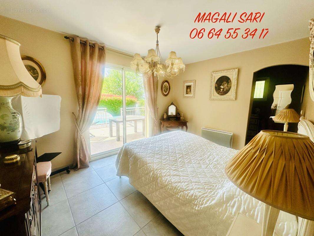 Maison à SAINT-HILAIRE-DE-BRETHMAS