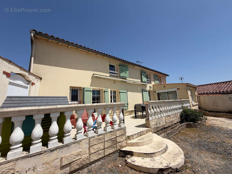 Maison à BESSAY