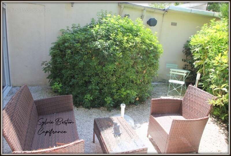 Commerce à CRECY-LA-CHAPELLE