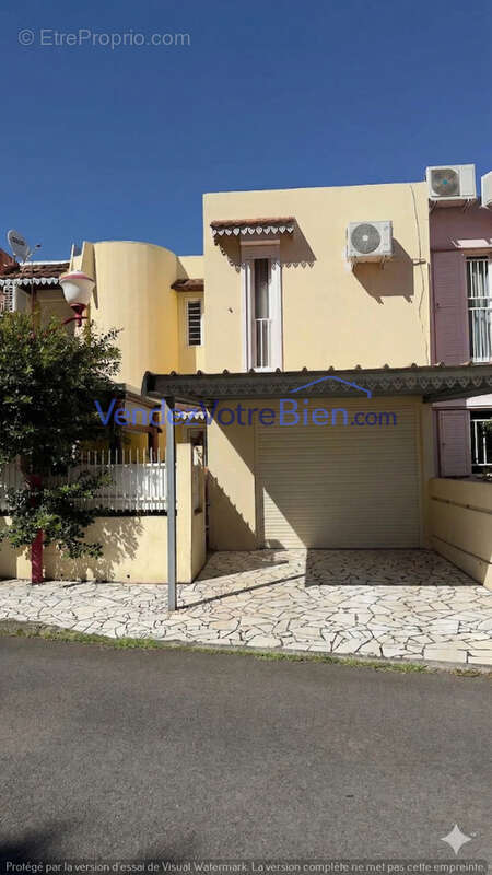 Maison à SAINT-DENIS