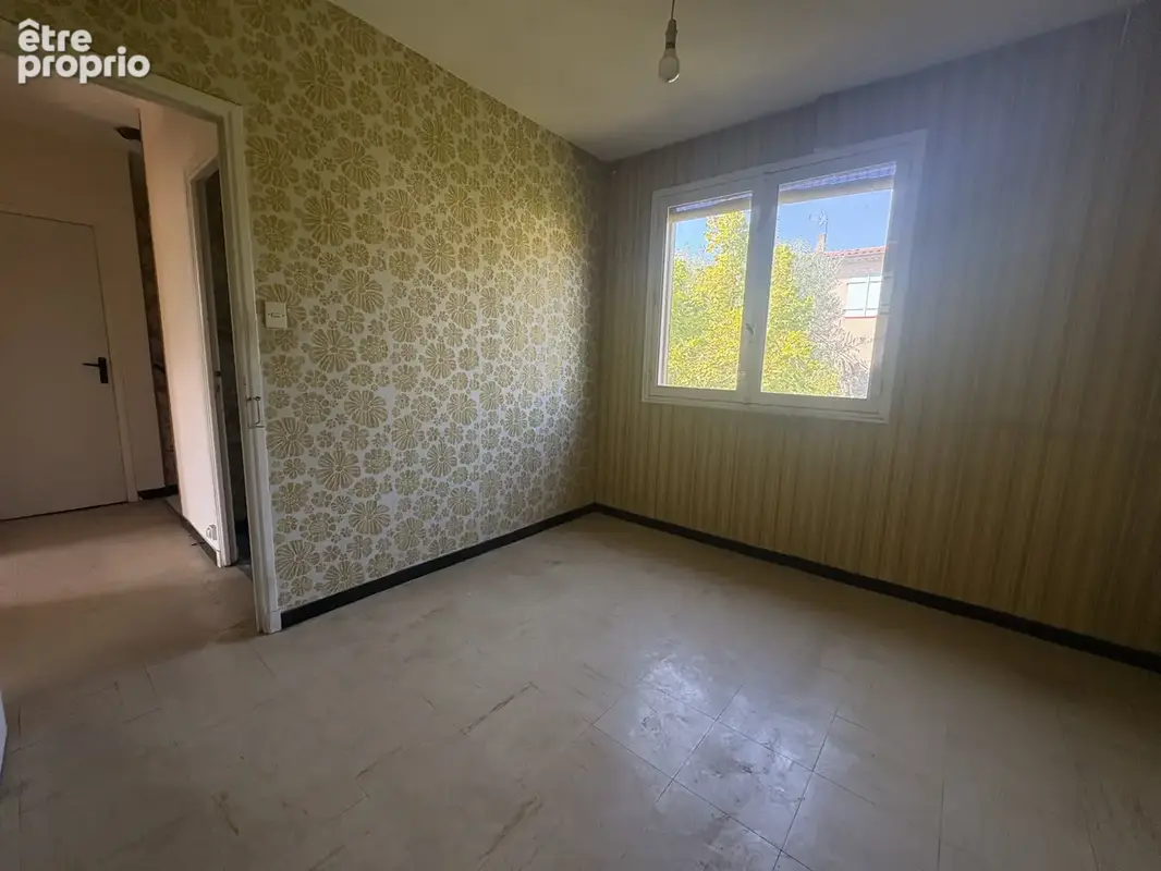 Quillan, maison 3 chambres jardin et garage, à rénover - photo 4