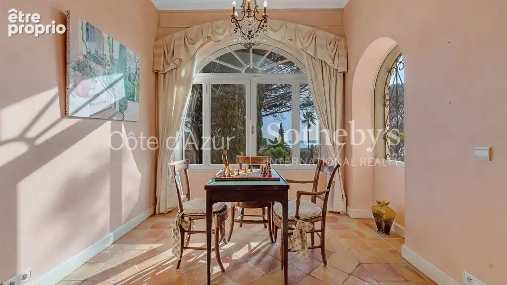 Exclusivité Côte d’Azur villa d’exception à Sainte-Maxime, proche mer et centre-ville - photo 6