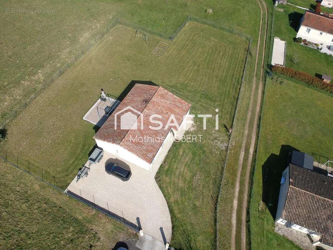 Photo 4 - Maison à SAINT-AMANT-DE-BOIXE