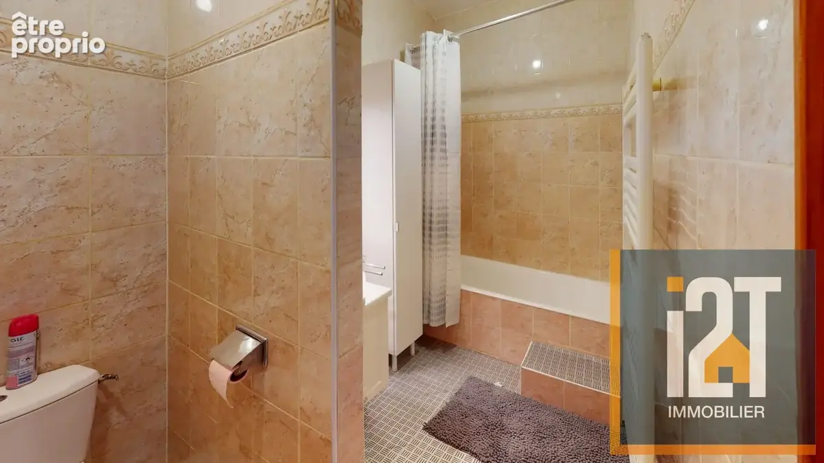 Appartement 50 m² à Nimes  - photo 8