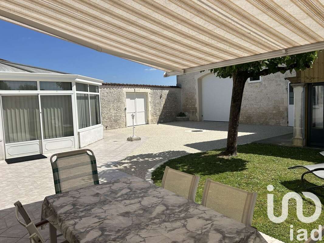 Photo 3 - Maison à LES METAIRIES